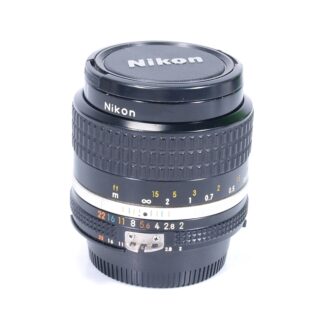 Nikon  35mm f/2 AI-s