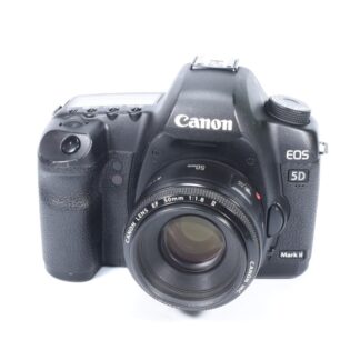 Canon EOS  5D Mark II + EF 50mm f/1.8 II