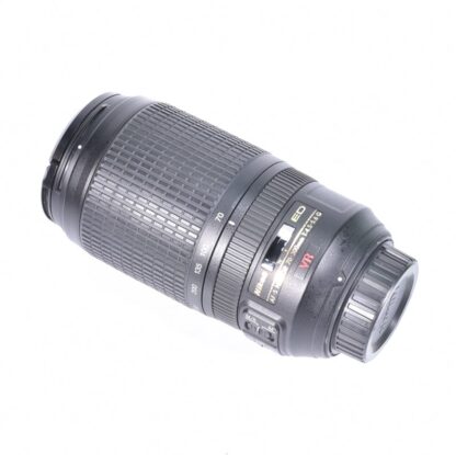 Nikon AF-S  70-300mm f/4.5-5.6G IF-ED VR - obrazek 2