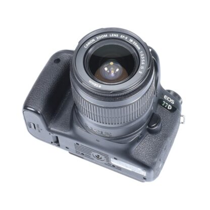 Canon EOS  77D + EF-S 18-55mm IS STM + torba - obrazek 3