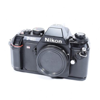 Nikon F-301 body