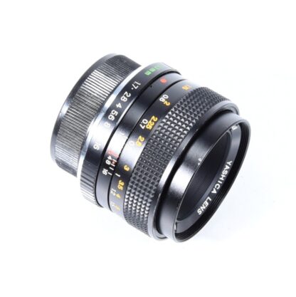 Yashica ML  50mm f/1.7 / Contax / Yashica