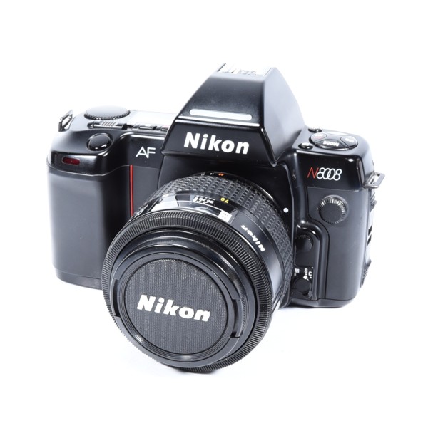 Nikon F-801 + Nikkor AF 35-70mm