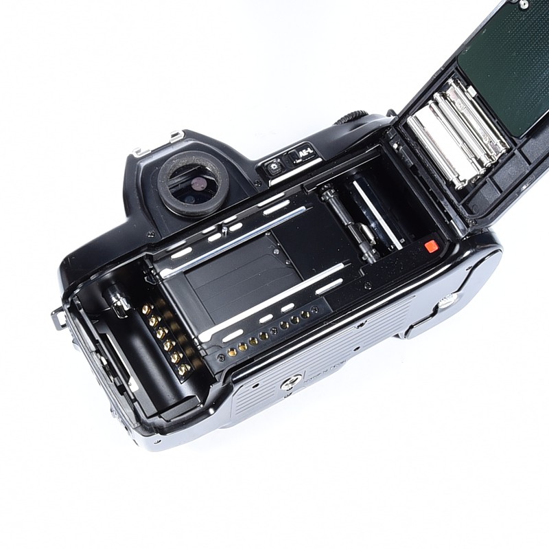 Nikon F-801 + Nikkor AF 35-70mm - obrazek 5