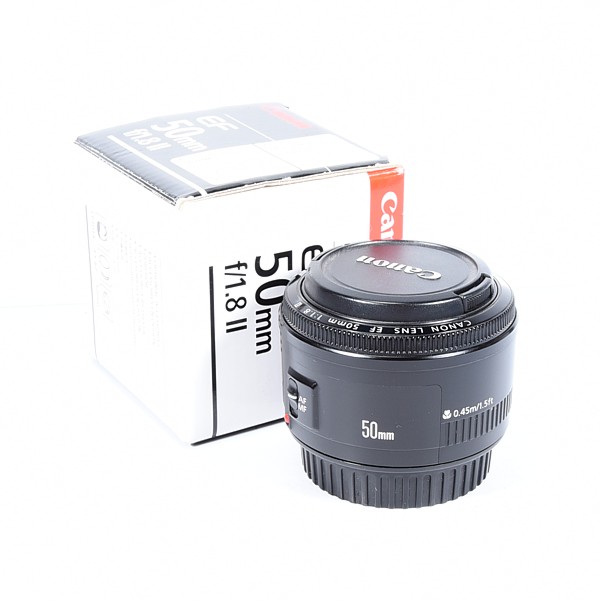 Canon EF 50mm f/1.8 II
