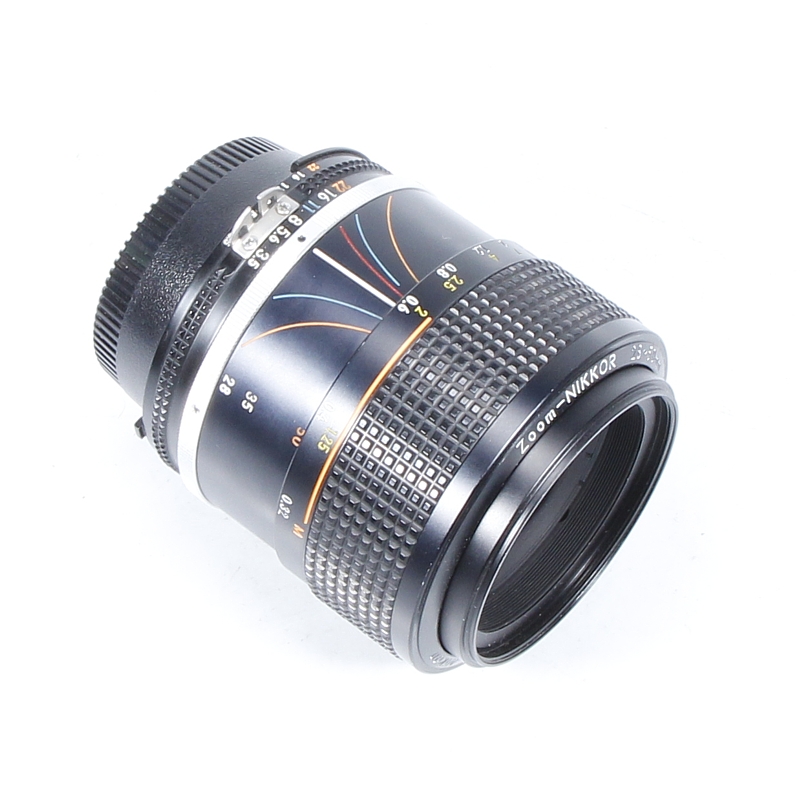 Nikon 28-50mm f/3.5 AI-s - obrazek 2