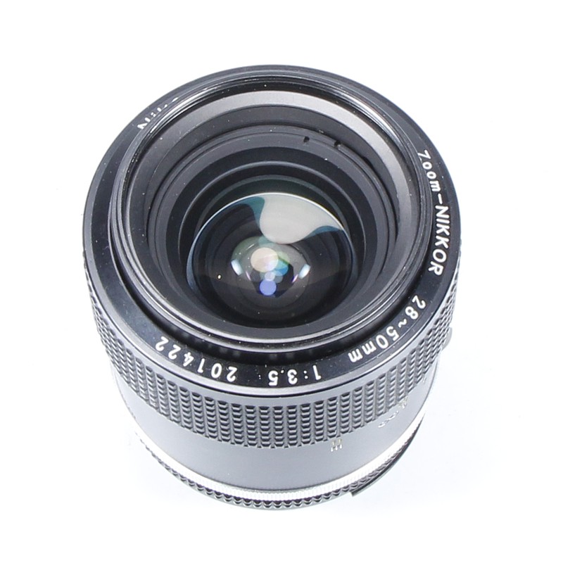 Nikon 28-50mm f/3.5 AI-s - obrazek 4