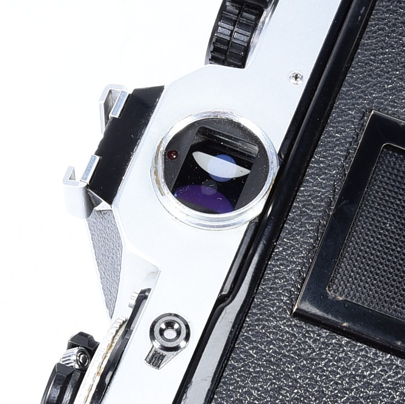 Nikon FE silver body - obrazek 5