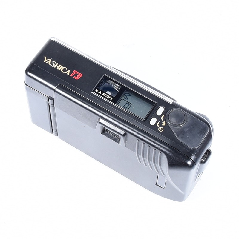 Yashica T3 Zeiss T* Tessar 35mm f/2.8 + futerał - obrazek 4