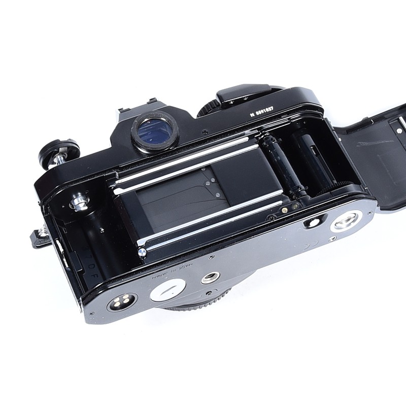 Nikon FM2 N black + Nikkor 50mm f/1.8 - obrazek 6