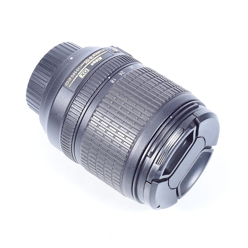 Nikon AF-S DX 18-105mm f/3.5-5.6G ED VR - obrazek 2