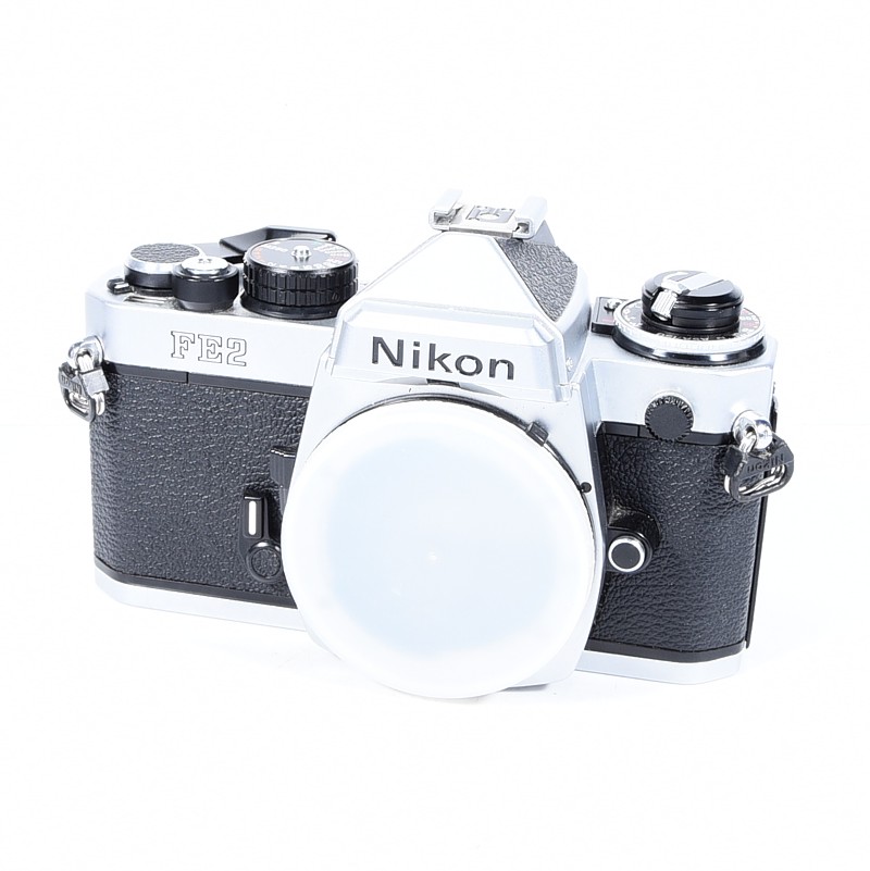 Nikon FE2 + Nikkor 50mm f/1.8 - obrazek 2