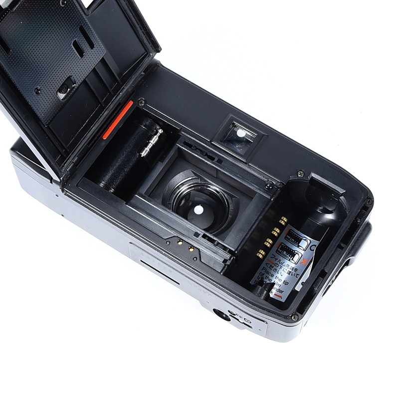 Yashica T3 Zeiss T* Tessar 35mm f/2.8 - obrazek 6