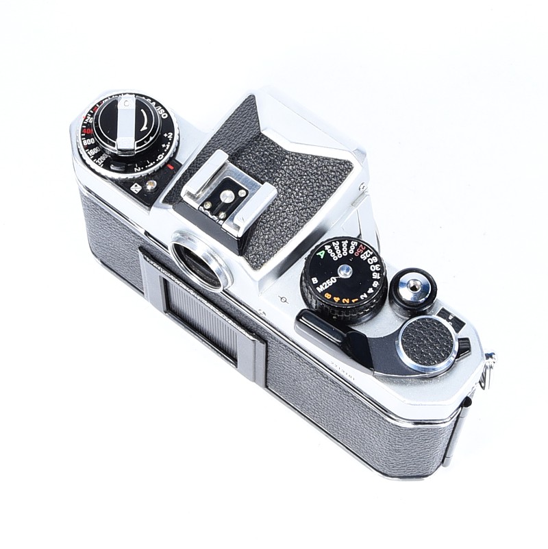 Nikon FE2 body - obrazek 3