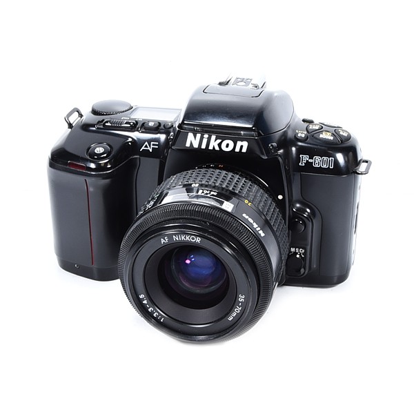 Nikon F-601 + Nikkor AF 35-70mm