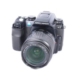 Minolta DYNAX 5D + DT 18-70mm