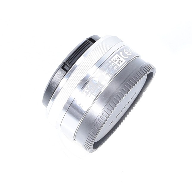Sony E 16mm f/2.8 Pancake - obrazek 3
