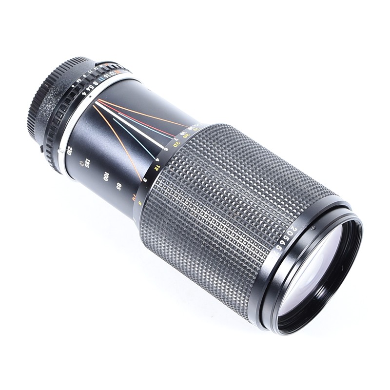 Nikon 70-210mm f/4 Series E AI-s - obrazek 2