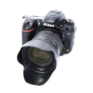 Nikon D750 + Nikkor AF 24-85mm