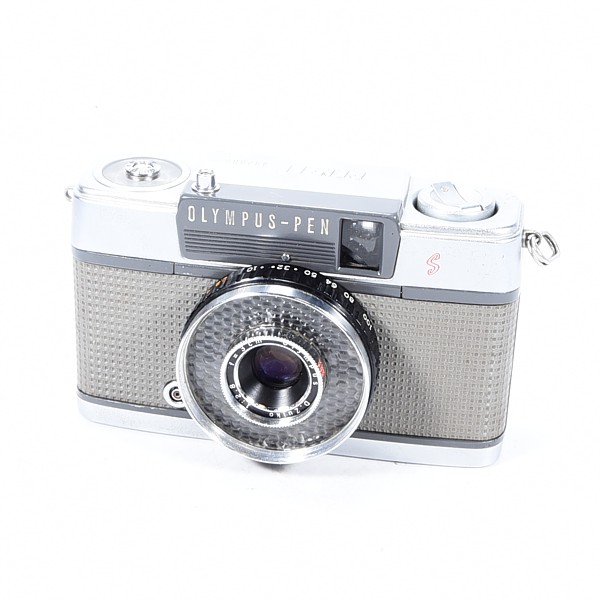 OLYMPUS PEN-EE S D.ZUIKO 30mm f/2.8