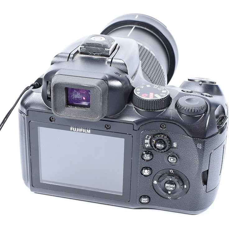 FujiFilm FinePix S200EXR - obrazek 6