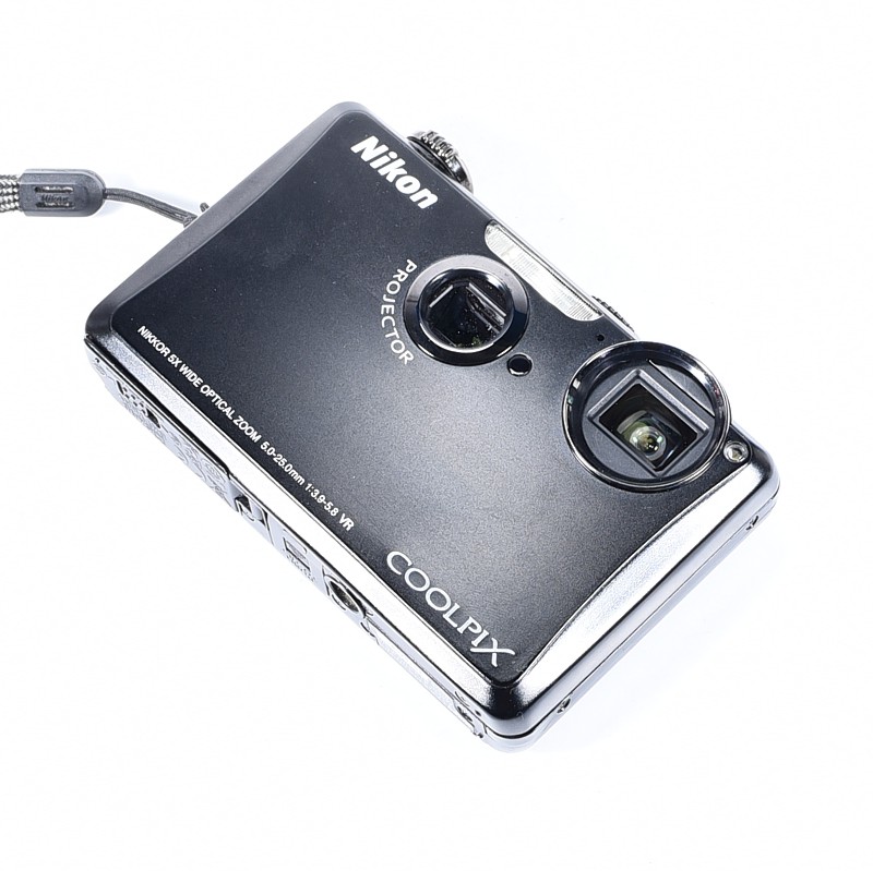 Nikon COOLPIX S1100PJ Projektor - obrazek 3