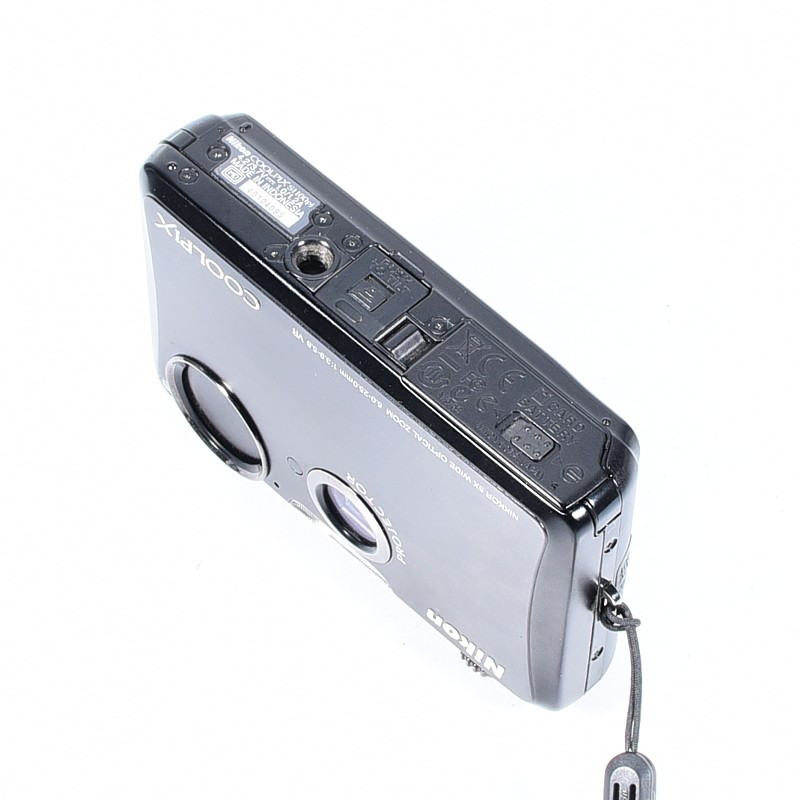 Nikon COOLPIX S1100PJ Projektor - obrazek 6