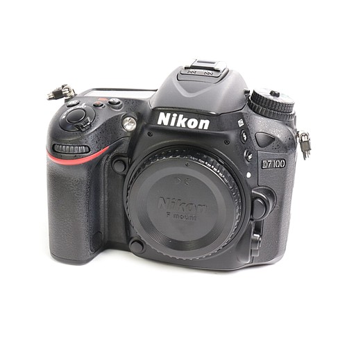 Nikon D7100 body