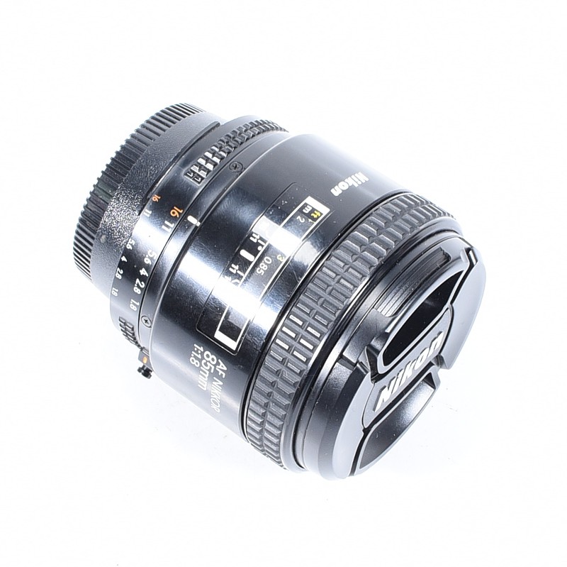 Nikon AF 85mm f/1.8 - obrazek 2