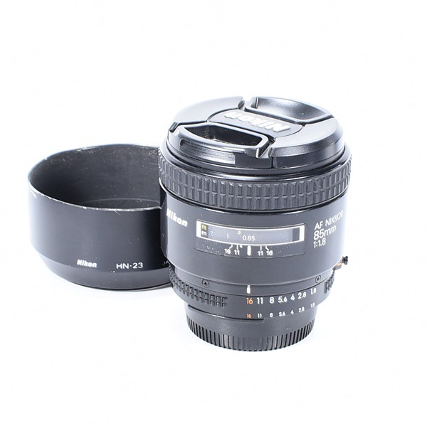 Nikon AF 85mm f/1.8